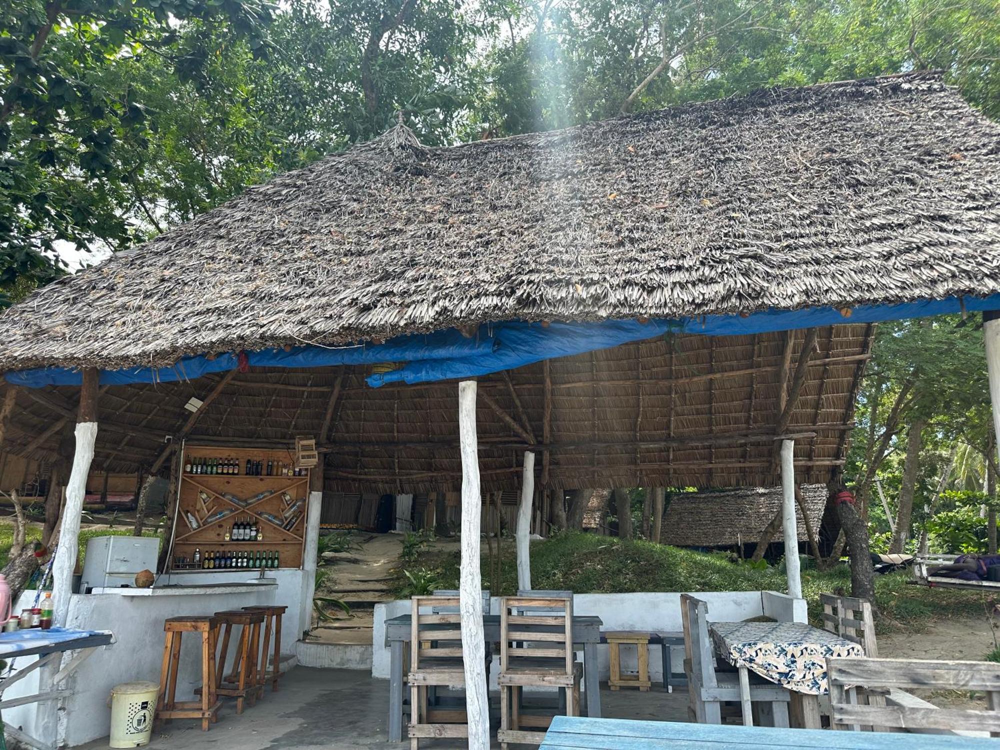 Maweni Beach Bungalows Kilindoni Bagian luar foto