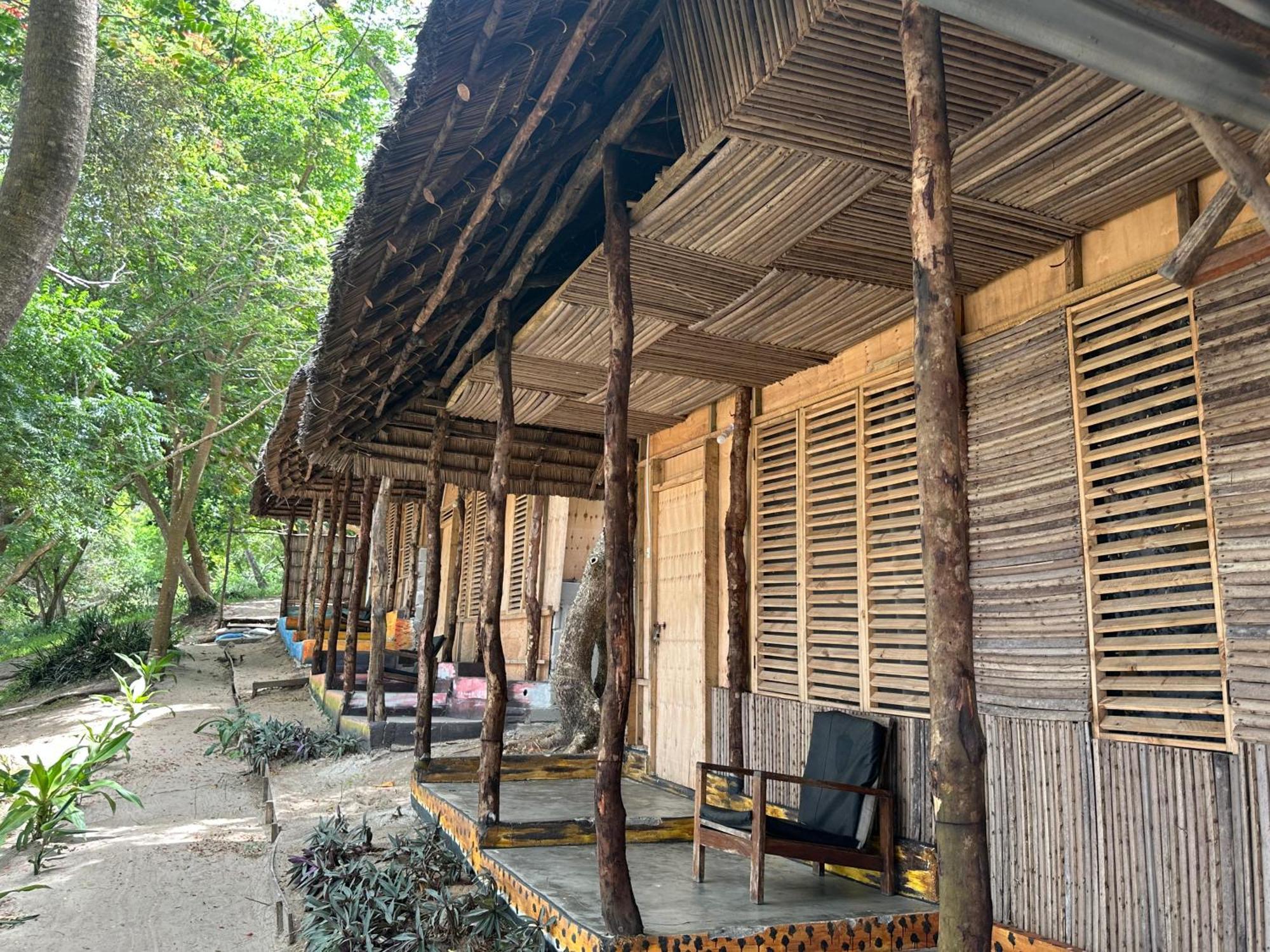 Maweni Beach Bungalows Kilindoni Bagian luar foto